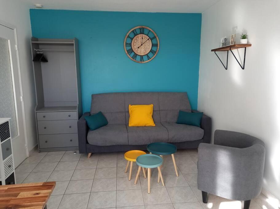 Appart 2/4 Pers Proche Centre Avec Balcon, Parking Narbona Esterno foto