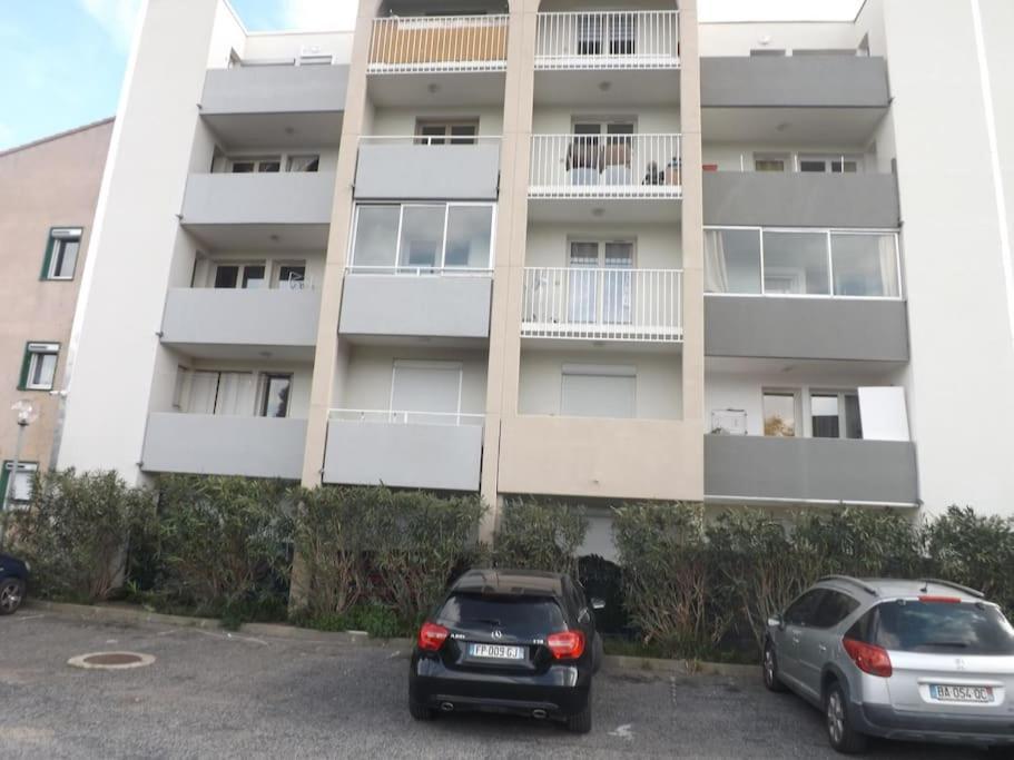 Appart 2/4 Pers Proche Centre Avec Balcon, Parking Narbona Esterno foto